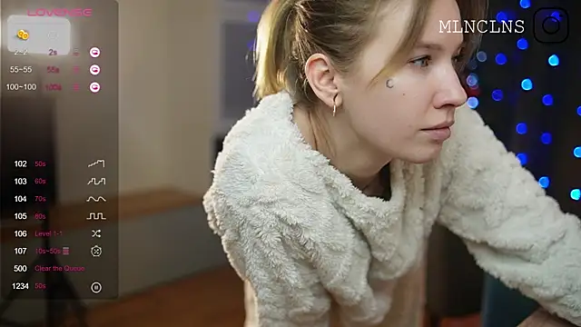 melanielwithu online show from December 2025 08:04:02 PM