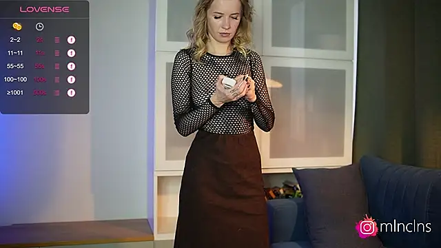 melanielwithu online show from November 2025 11:25:01 AM