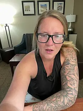 Lizzyloo online show from February 2026 03:09:02 PM