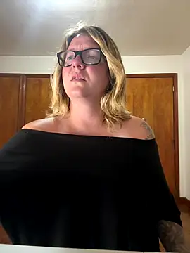 Lizzyloo online show from September 2025 07:59:01 AM