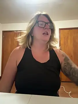 Lizzyloo online show from September 2025 12:49:02 AM