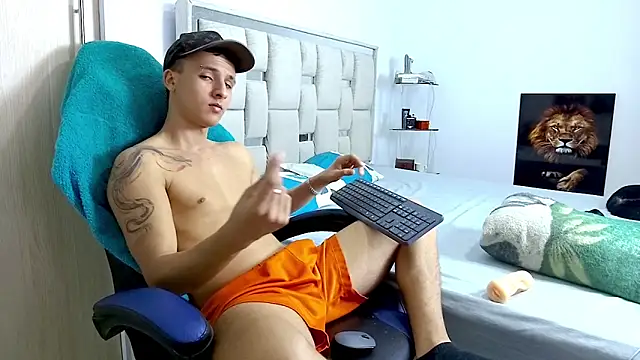 Andrew lovely18 online show from February 2026 04:56:02 AM