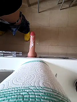 IoAndrea online show from March 2026 02:12:02 PM