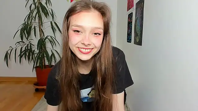 Snapshot of Michelle_Melnss chatting on February 2025 08:32:02 AM Michelle Melnss online show from February 2025 08:32:02 AM