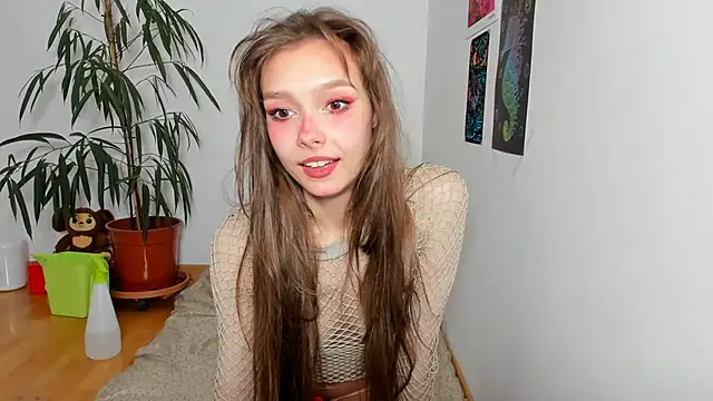 Snapshot of Michelle_Melnss chatting on February 2025 05:48:02 AM Michelle Melnss online show from February 2025 05:48:02 AM