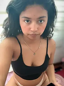 Peach Girll online show from May 2026 06:39:01 PM