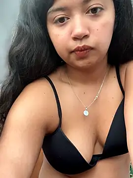 Peach Girll online show from March 2026 02:35:01 PM