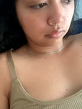 Peach Girll online show from May 2026 07:01:01 PM
