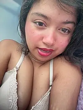 Peach Girll online show from February 2026 02:17:02 PM