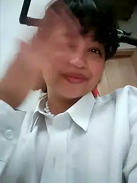 Peach Girll online show from February 2025 04:31:01 PM