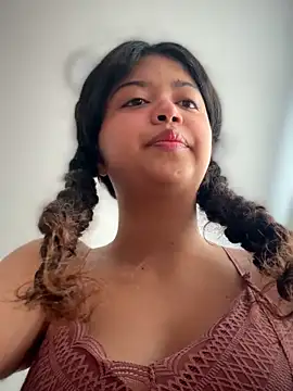 Peach Girll online show from May 2026 02:14:01 PM