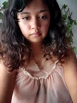 Peach Girll online show from March 2025 05:12:01 PM