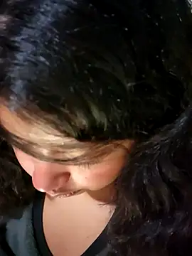 Peach Girll online show from October 2025 10:47:01 AM