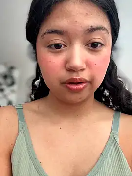 Peach Girll online show from May 2026 03:10:01 PM