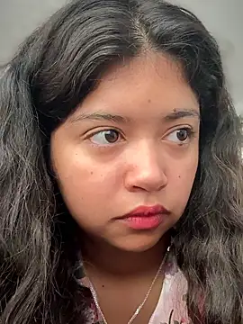 Peach Girll online show from February 2026 12:02:02 PM