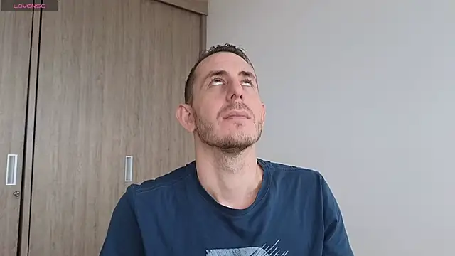 Snapshot of fun_kooples chatting on November 2025 04:33:02 PM fun kooples online show from November 2025 04:33:02 PM