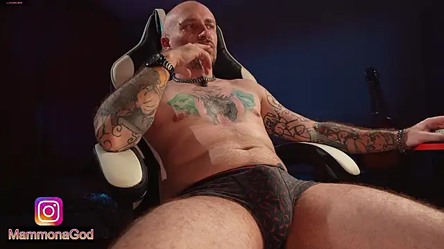 LuckyAlexx online show from March 2026 07:08:02 PM