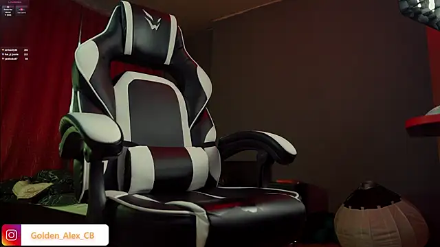 LuckyAlexx online show from March 2025 02:44:02 PM