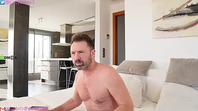 lucycums online show from February 2026 11:48:01 AM