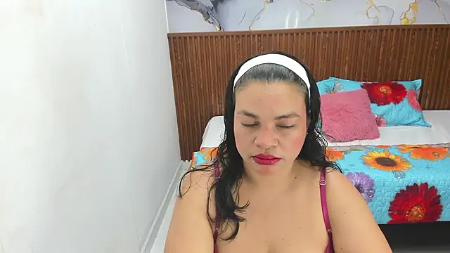 Cloe 35 online show from March 2026 08:25:02 PM