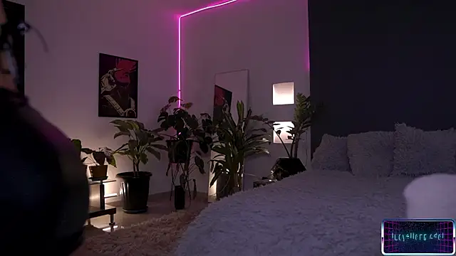 LucyAllenX online show from January 2026 05:16:02 PM