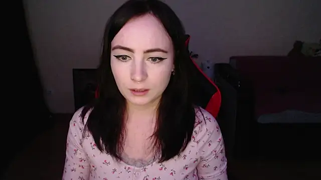 Laralianna online show from December 2025 09:36:02 PM