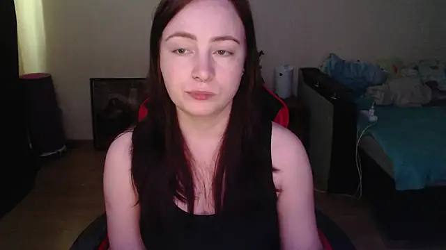 Snapshot of Laralianna chatting on May 2026 09:51:02 AM Laralianna online show from May 2026 09:51:02 AM