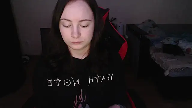 Laralianna online show from December 2025 06:14:02 PM