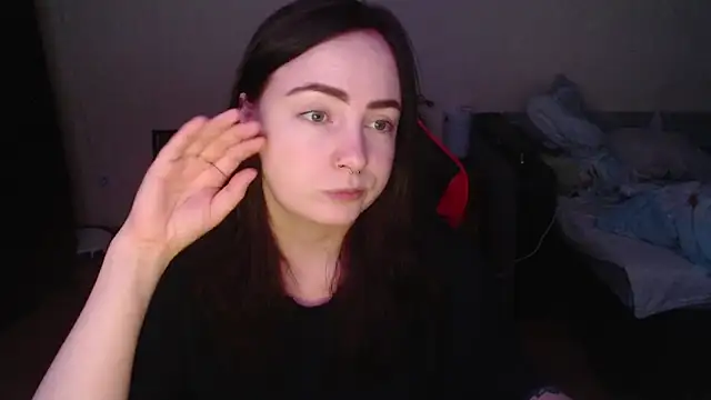 Laralianna online show from February 2026 06:25:01 PM