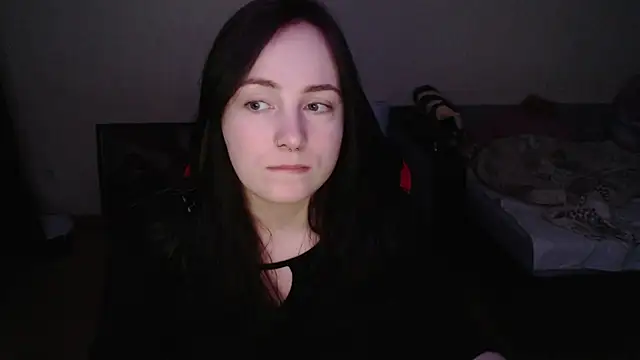 Laralianna online show from March 2026 10:48:01 PM