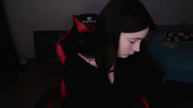 Laralianna online show from March 2026 04:31:02 AM