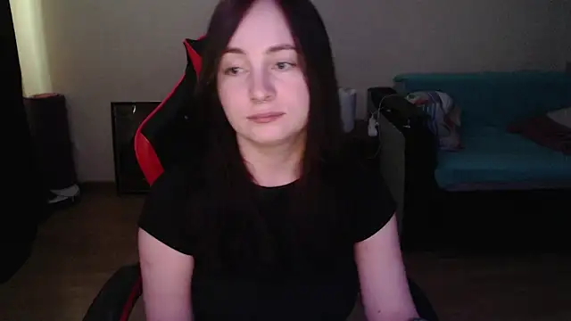 Laralianna online show from April 2026 12:00:01 PM