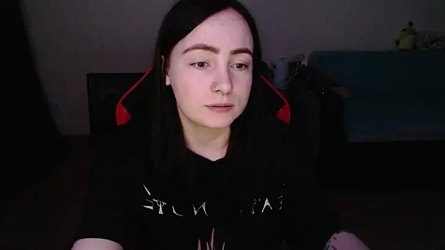 Laralianna online show from February 2026 05:35:01 PM