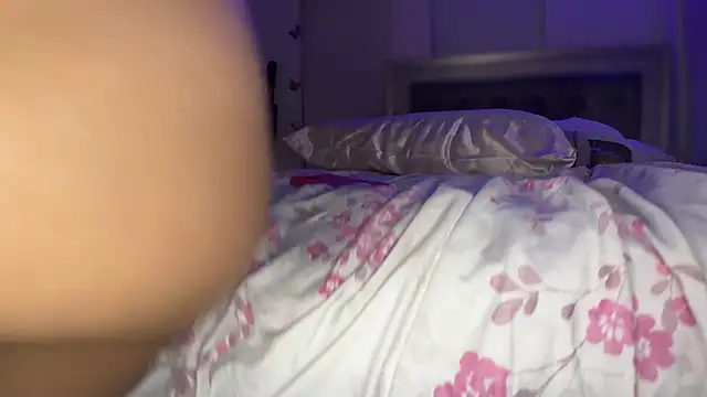 rennibear online show from December 2024 06:12:02 AM