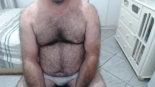 MysterBearMG online show from April 2026 02:04:01 AM