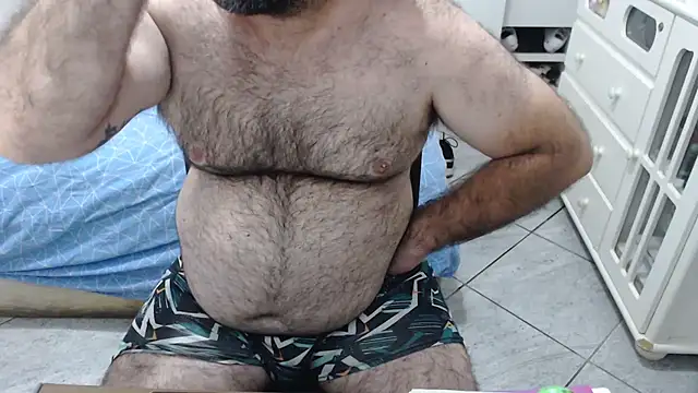 MysterBearMG online show from December 2025 02:05:02 AM