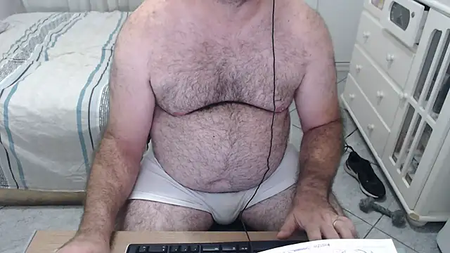 MysterBearMG online show from February 2026 01:40:01 AM