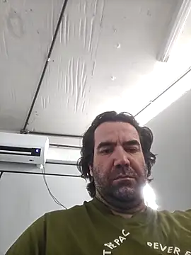 MysterBearMG online show from May 2026 03:52:01 PM