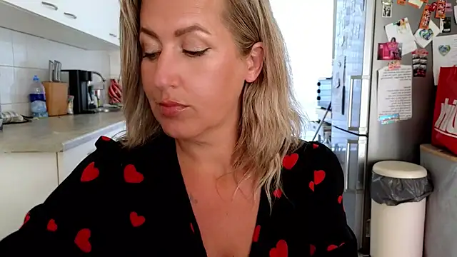 TessToy online show from May 2026 12:23:02 PM