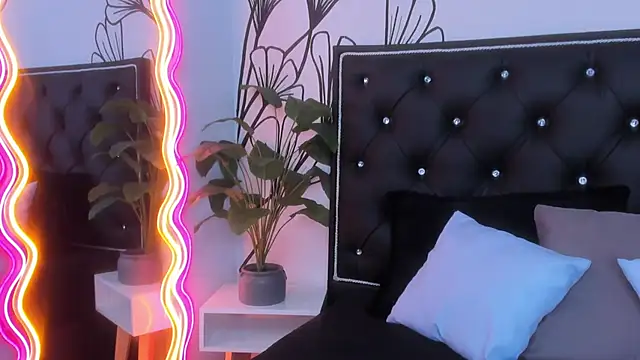 Snapshot of Sweet_Ariadna_ chatting on March 2026 12:16:01 PM Sweet Ariadna online show from March 2026 12:16:01 PM