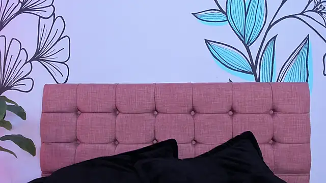 Sweet Ariadna  online show from February 2025 03:32:02 PM