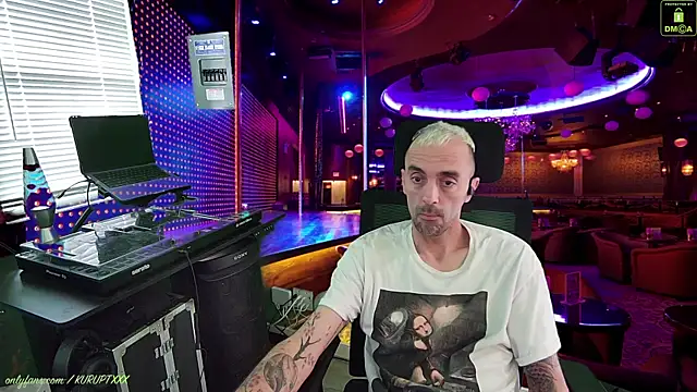 Snapshot of kuruptxxx_live chatting on January 2025 06:44:01 PM kuruptxxx live online show from January 2025 06:44:01 PM