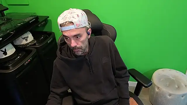 kuruptxxx live online show from November 2025 06:01:02 PM