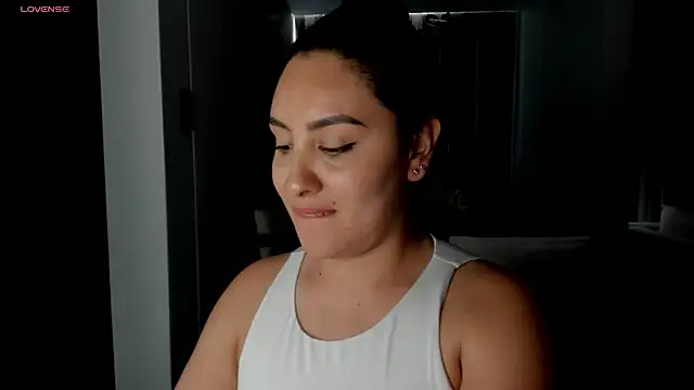 AnushaKumari online show from November 2025 06:08:01 PM