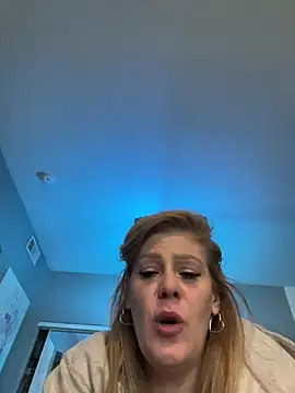 Snapshot of Lexi_Shocker chatting on March 2025 07:57:02 PM Lexi Shocker online show from March 2025 07:57:02 PM