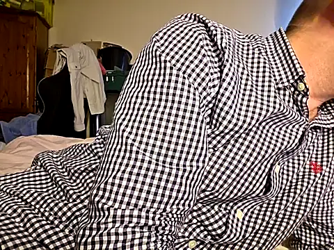 theSmallest-dick online show from October 2025 08:15:01 AM