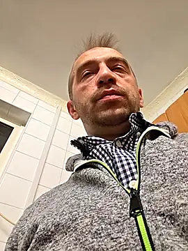 theSmallest-dick online show from October 2025 05:58:02 PM