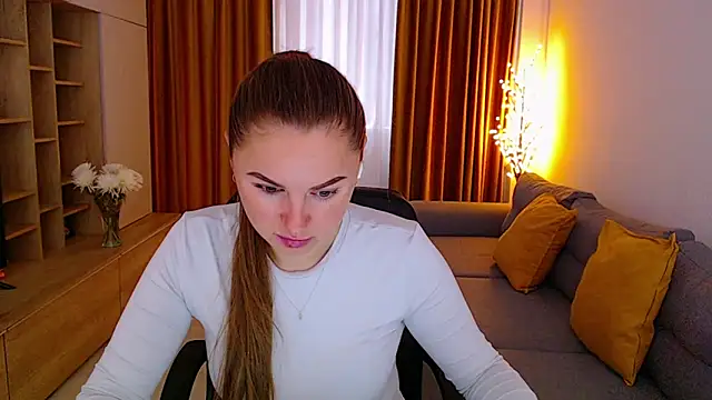  Mia Adams online show from October 2025 09:54:01 AM