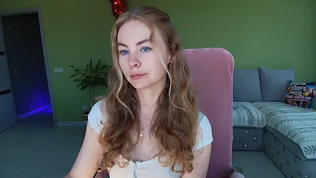 Cuddle Cat online show from June 2026 06:03:02 AM