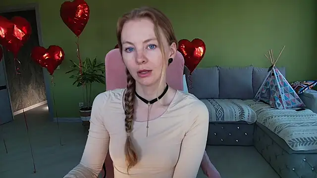 Cuddle Cat online show from May 2026 05:24:02 AM